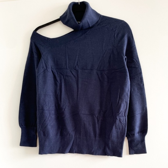 L'AGENCE NWT Easton Turtleneck Sweater - Picture 3 of 11